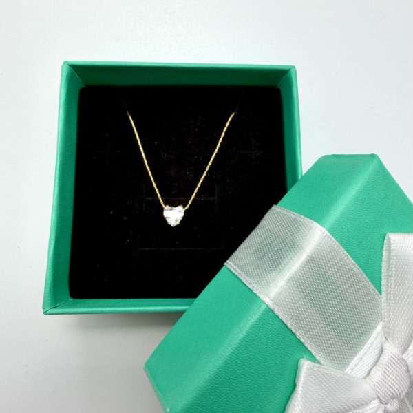 ყელსაბამი ცირკონის გულით