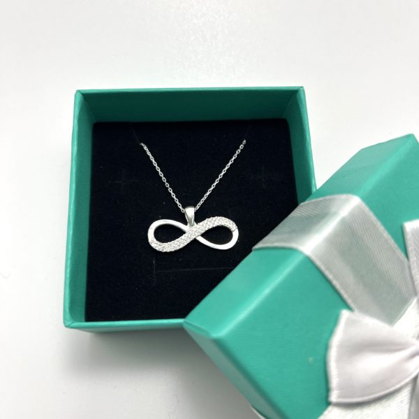 ყელსაბამი " უსასრულობა"