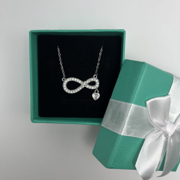 ყელსაბამი "უსასრულობა "