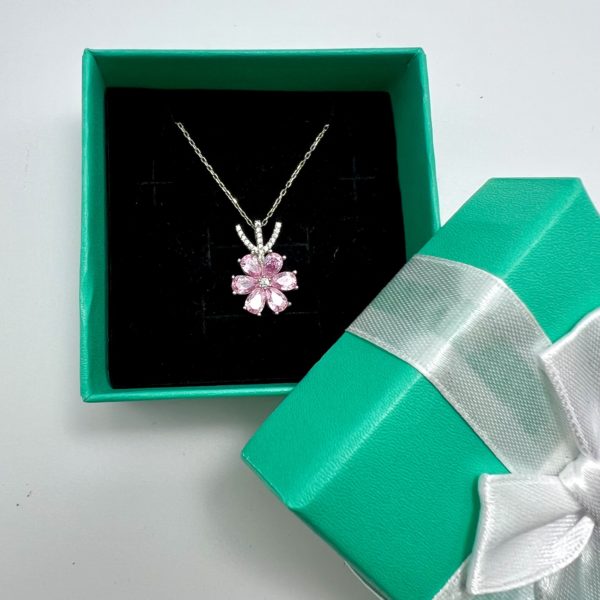 ყელსაბამი "ყვავილი"