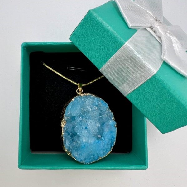 ნატურალური ქვის ყელსაბამი