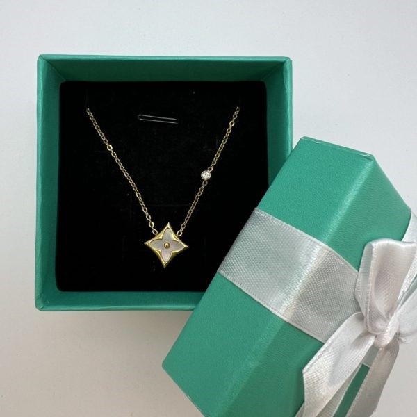 LV ყელსაბამი