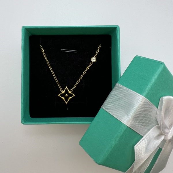 LV ყელსაბამი