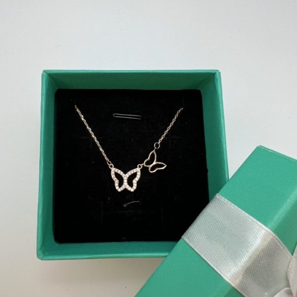 ყელსაბამი პეპლებით rose gold